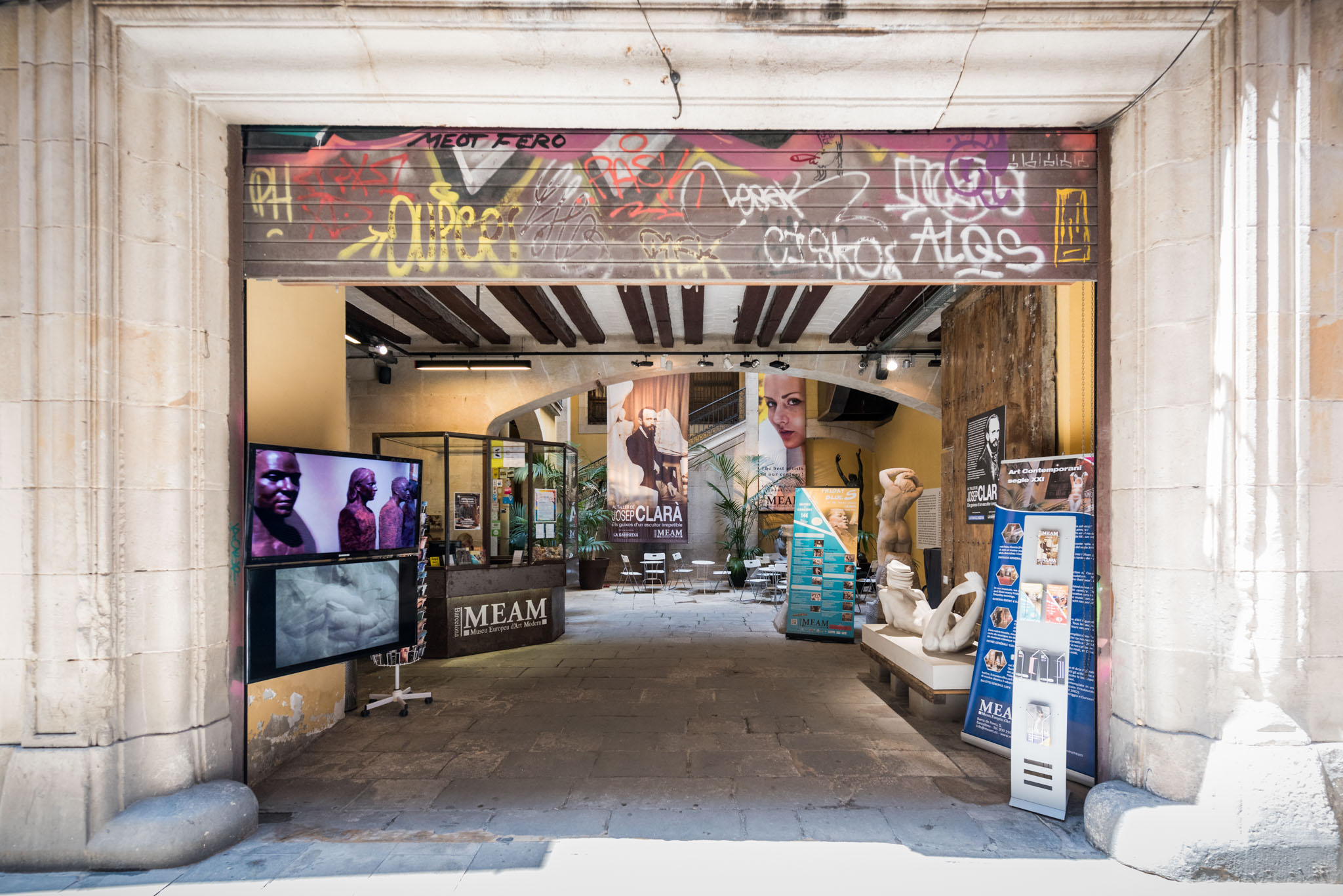 Museu Europeu d'art Modern (MEAM)