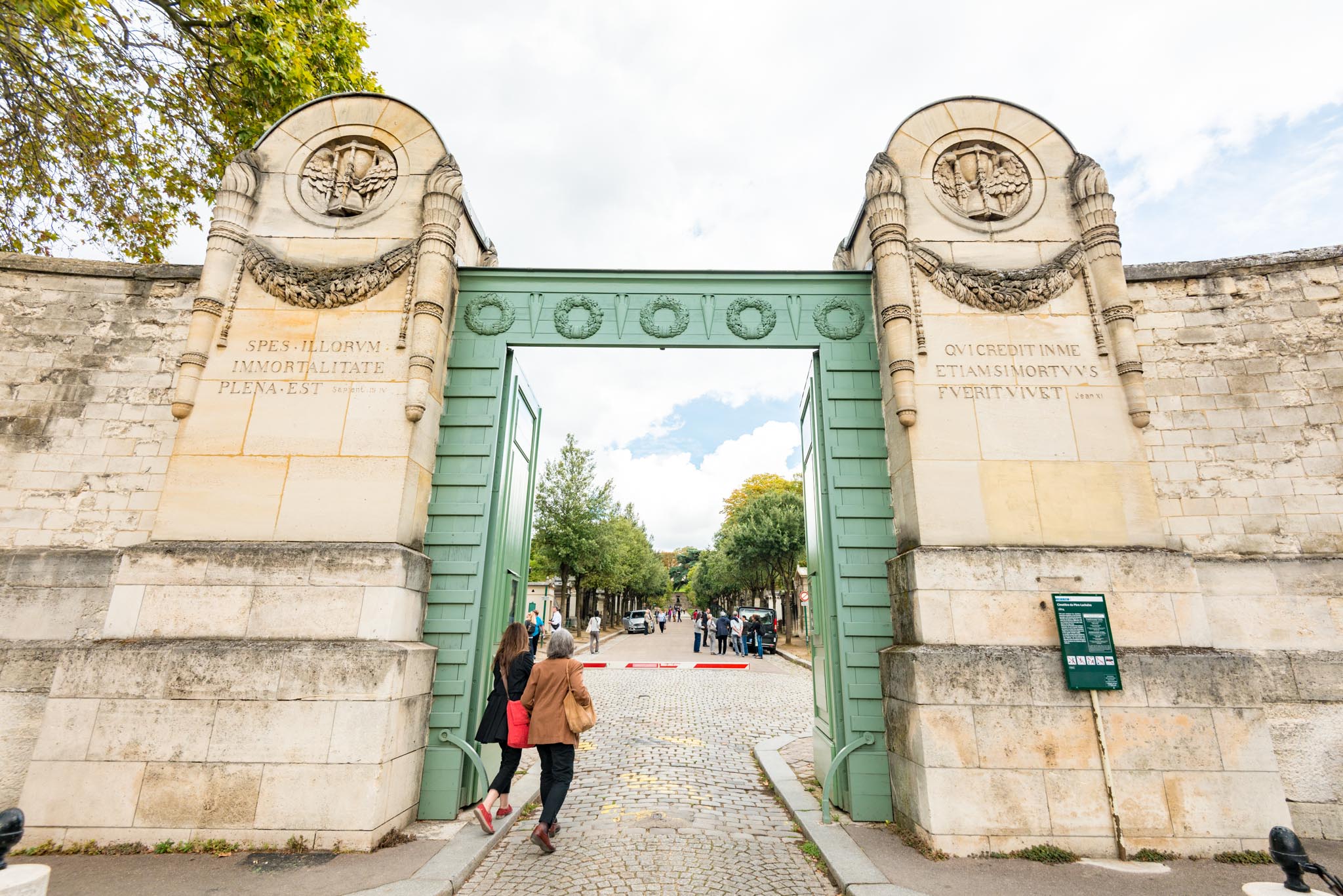Père Lachaise Cemetery