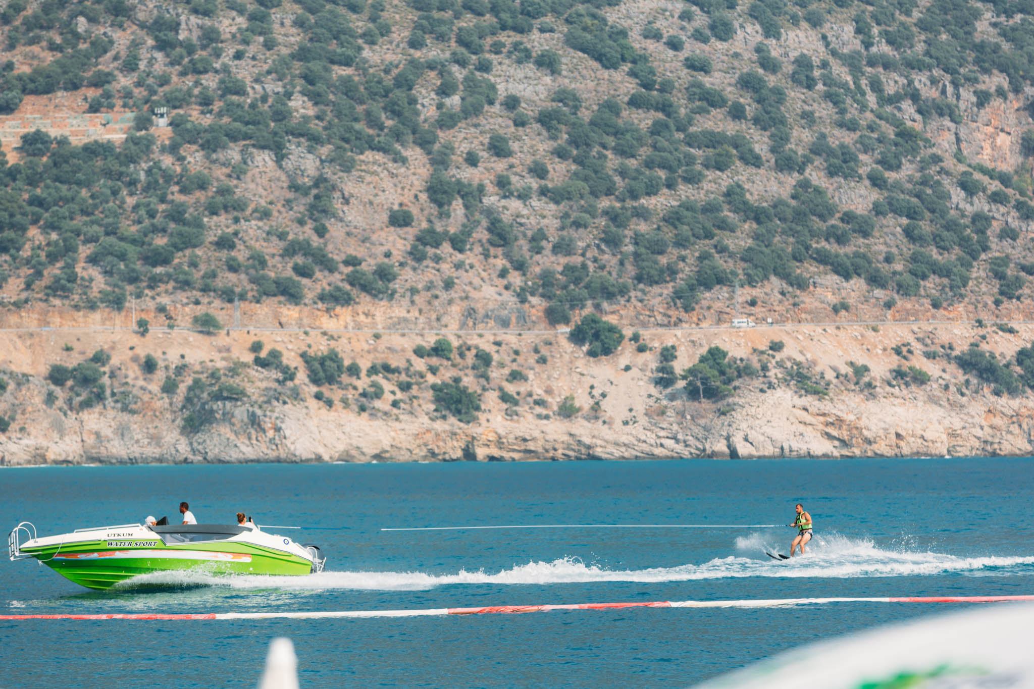Water sports on Ölü Deniz Beach