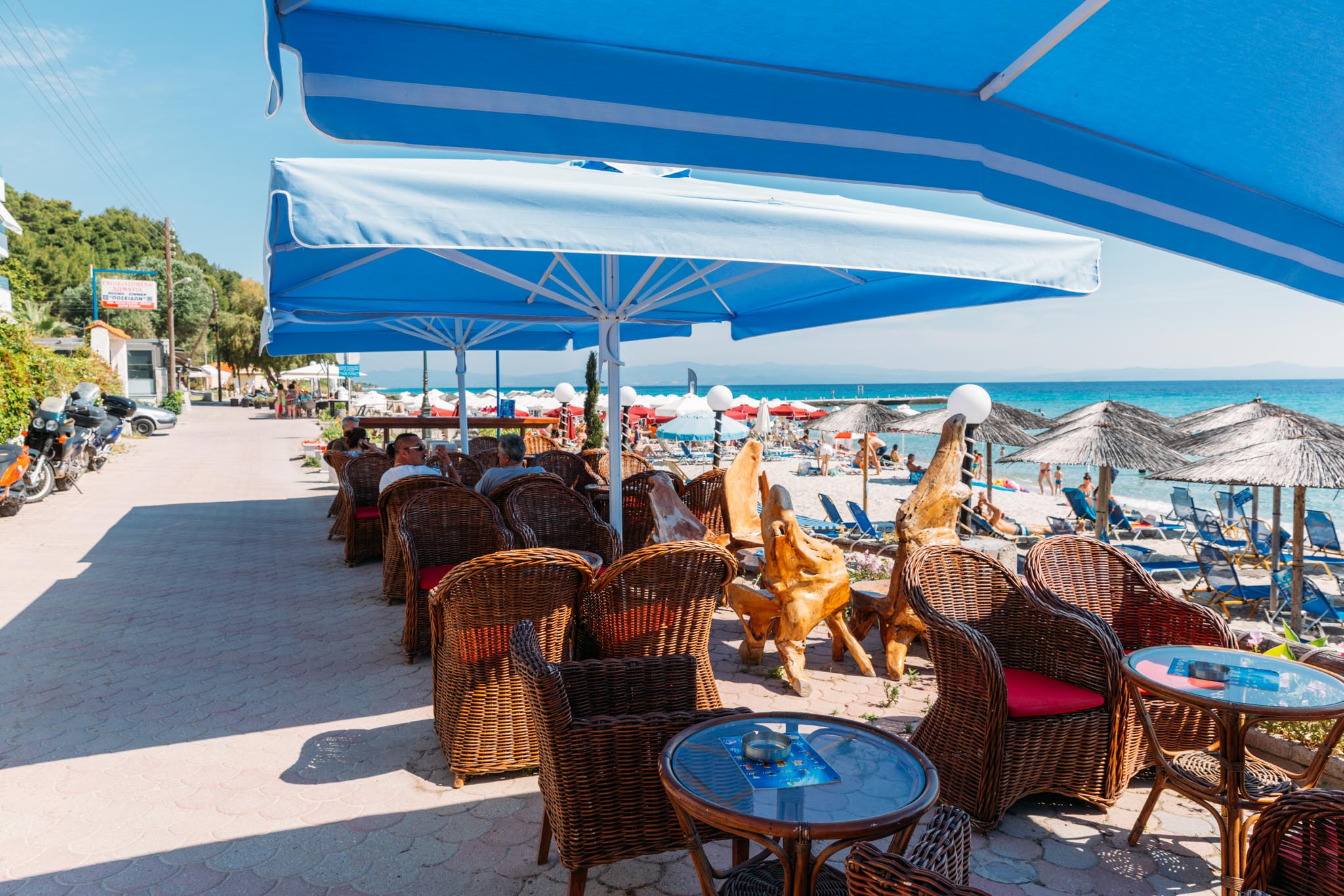 Restaurants by the seafront