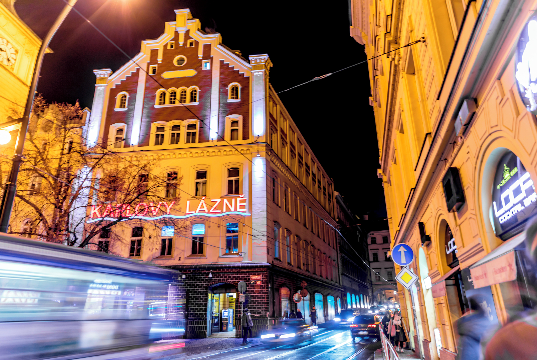 Karlovy Lazne