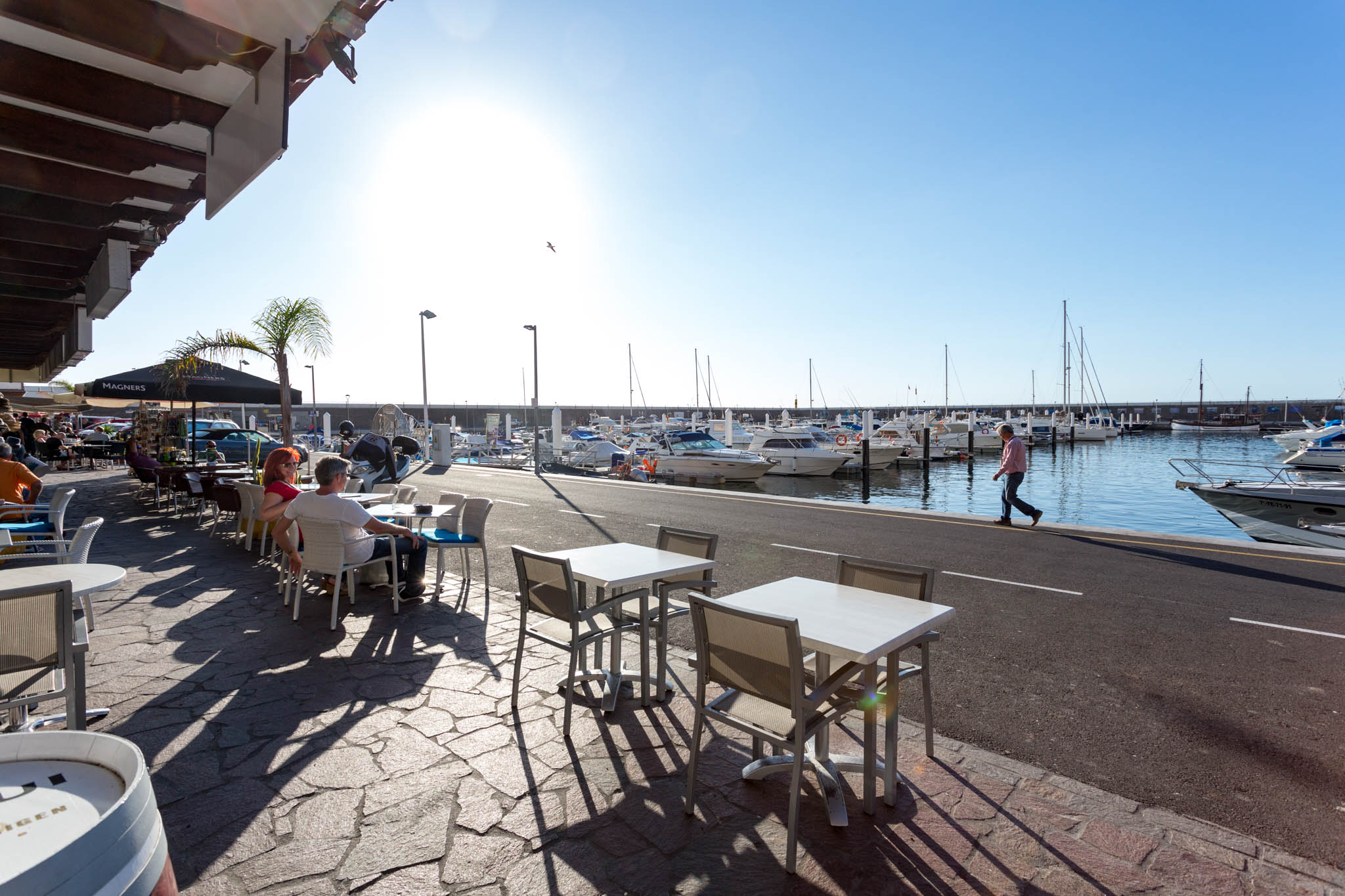 Bars and restaurants at Los Gigantes Port