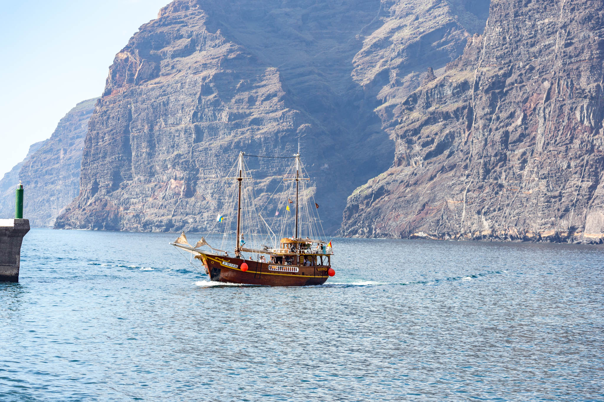 Boat trips and diving at the marina